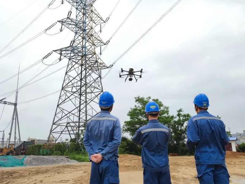 無(wú)人機(jī)電力巡檢